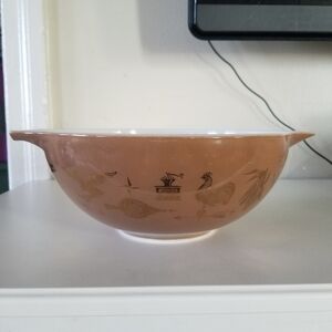 Pyrex | Early American 444 Bowl